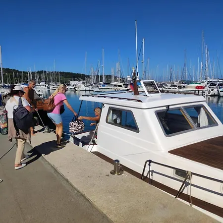 Idila Vikendica Izola